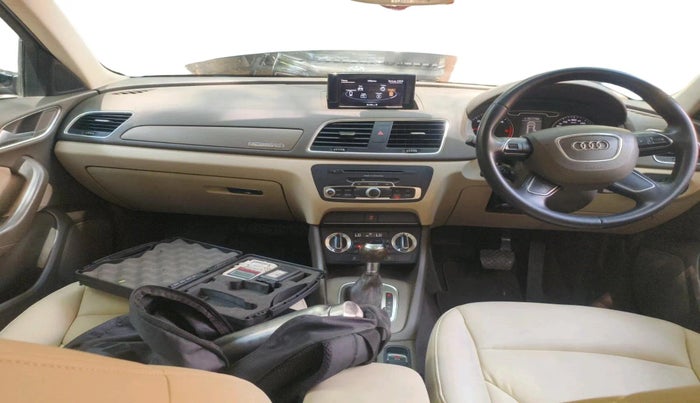 2014 Audi Q3 2.0 TDI QUATTRO, Diesel, Automatic, 76,129 km, interior