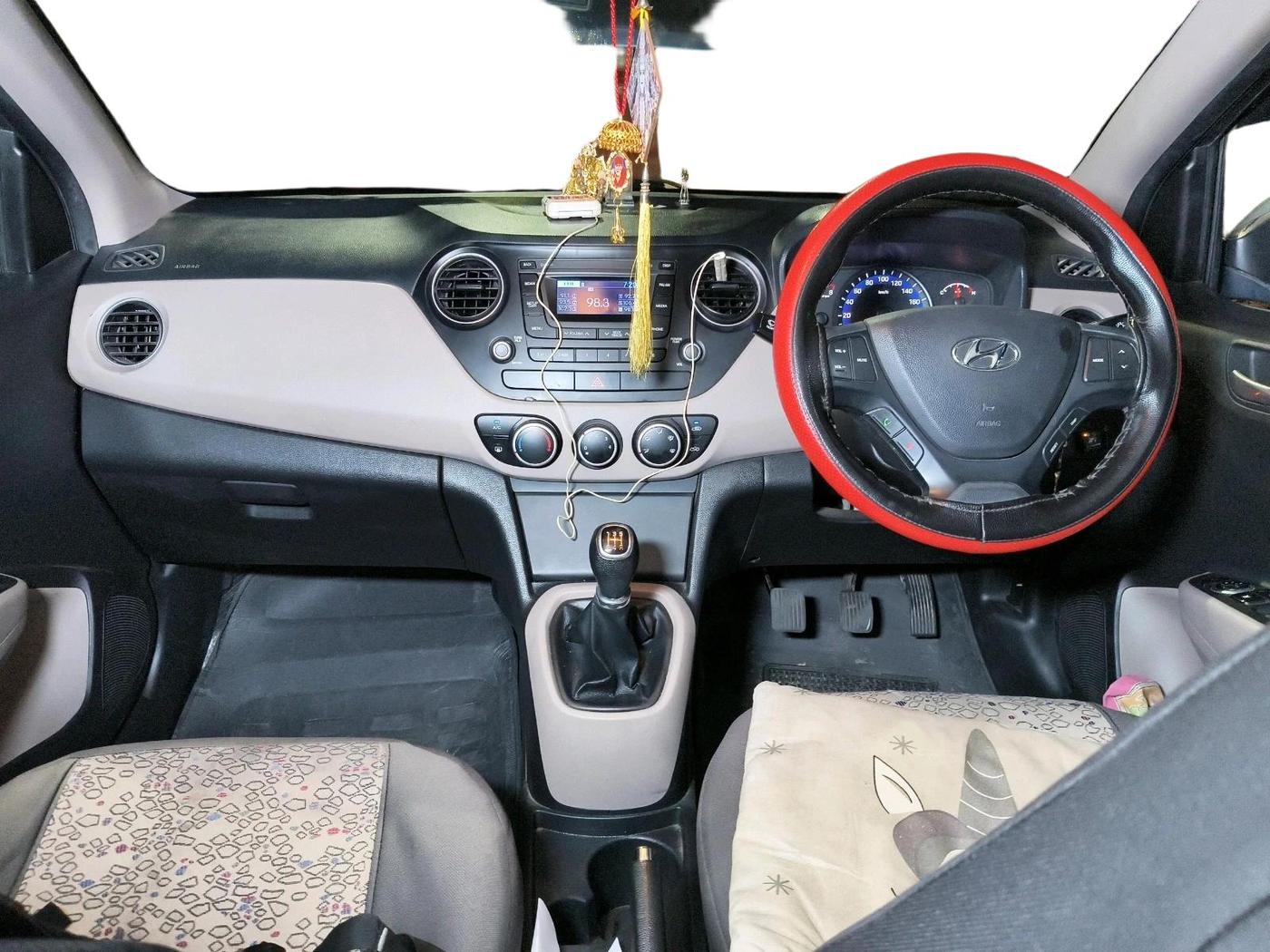 2016 Hyundai Xcent SX 1.2, CNG, Manual, 83,317 km, interior