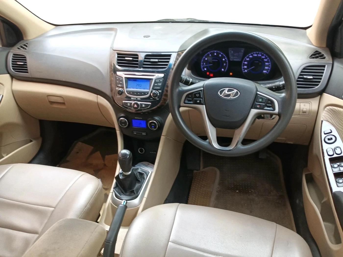 2012 Hyundai Verna FLUIDIC 1.6 VTVT SX, Petrol, Manual, 54,449 km, interior