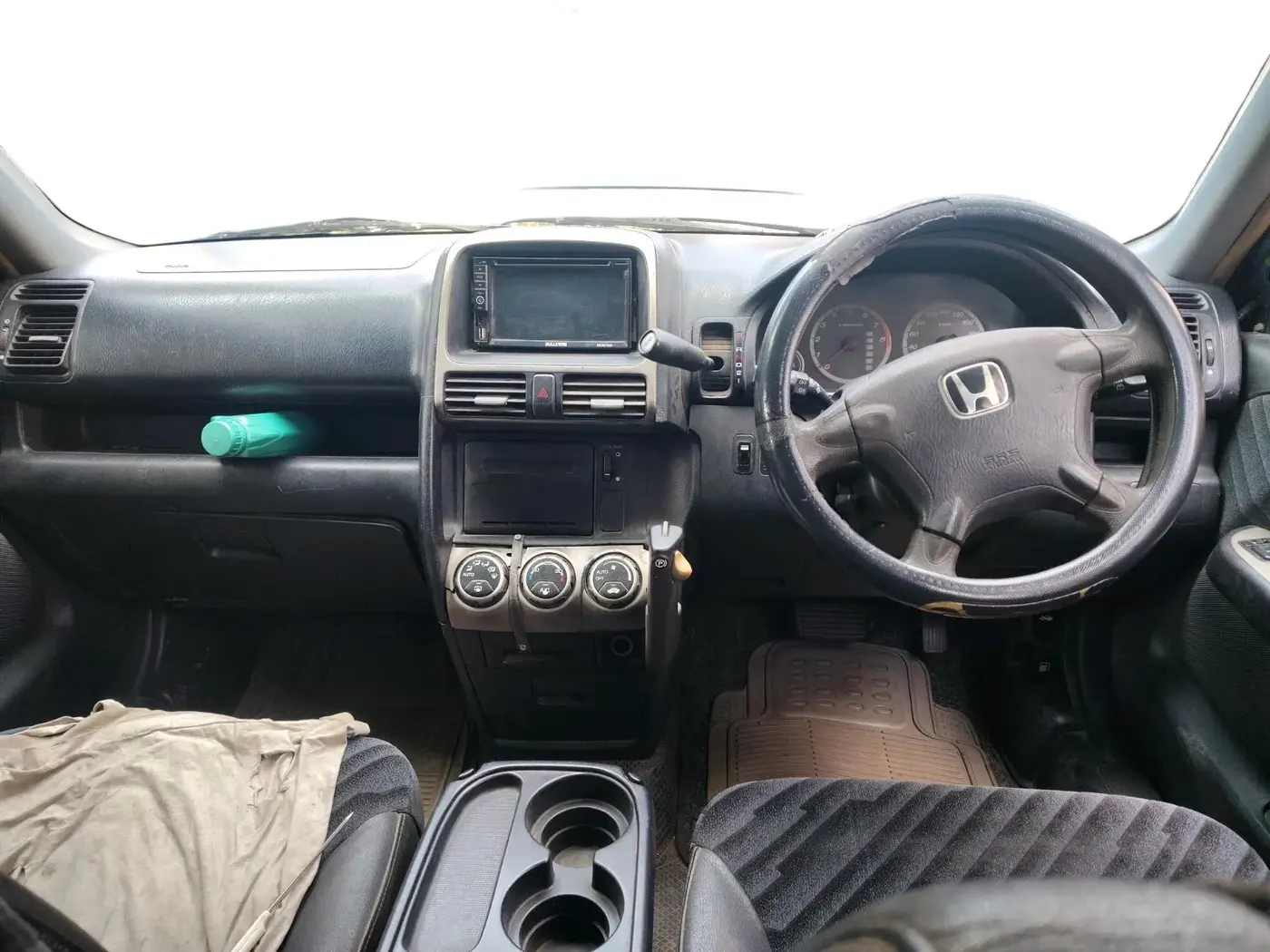 2004 Honda CRV 2.0L 2WD AT, Petrol, Automatic, 1,68,785 km, interior