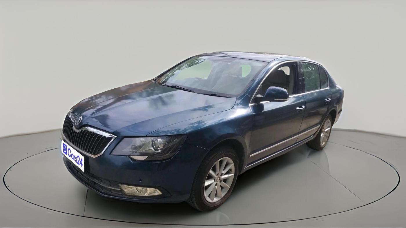 2015 Skoda Superb AMBITION 2.0 TDI CR AT, Diesel, Automatic, 1,44,125 km, exterior