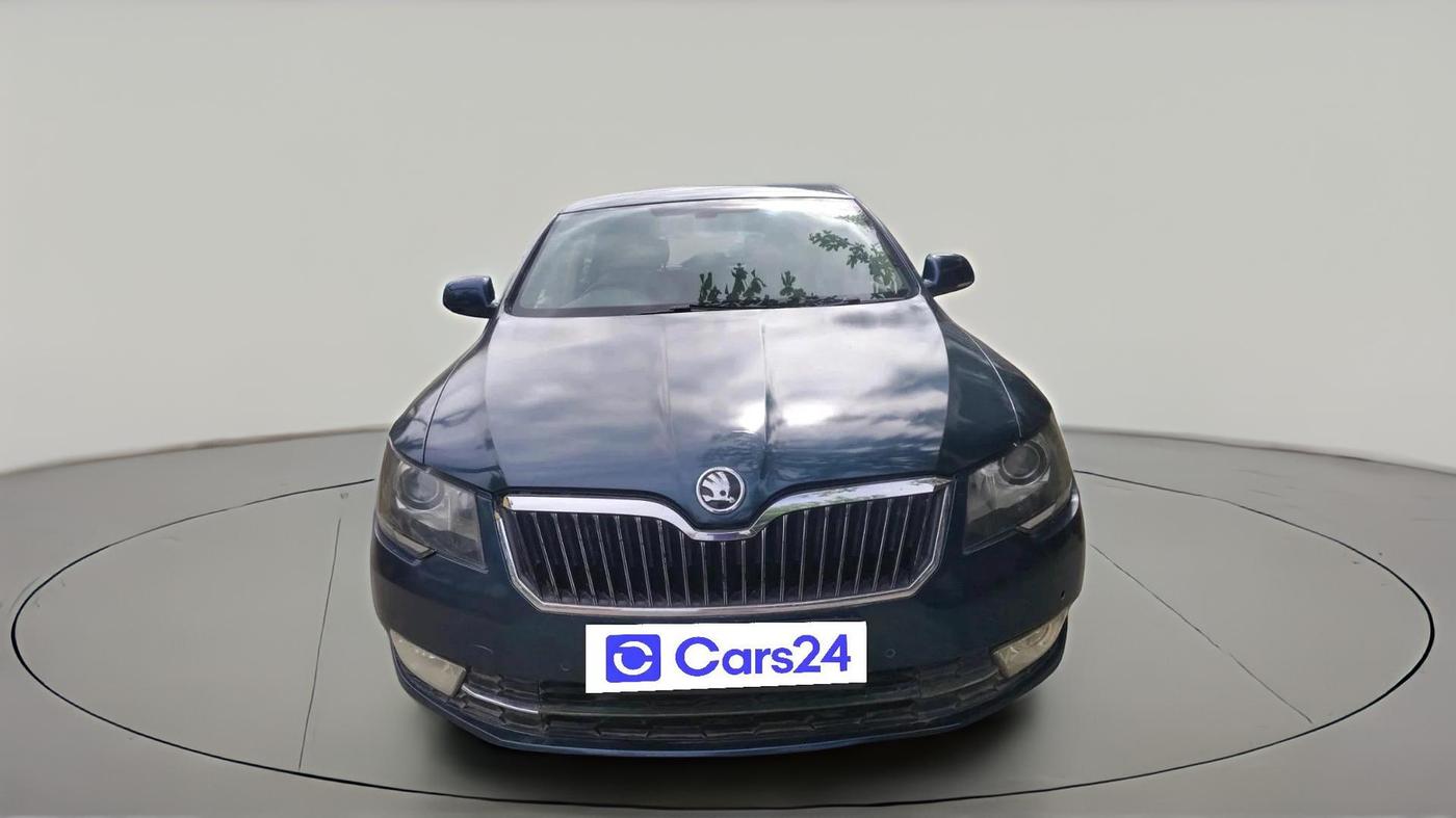 2015 Skoda Superb AMBITION 2.0 TDI CR AT, Diesel, Automatic, 1,44,125 km, exterior