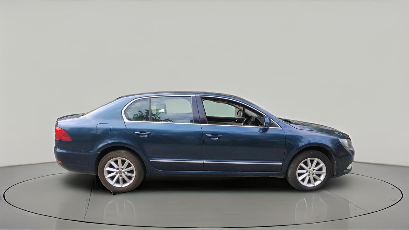 2015 Skoda Superb AMBITION 2.0 TDI CR AT, Diesel, Automatic, 1,44,125 km, exterior