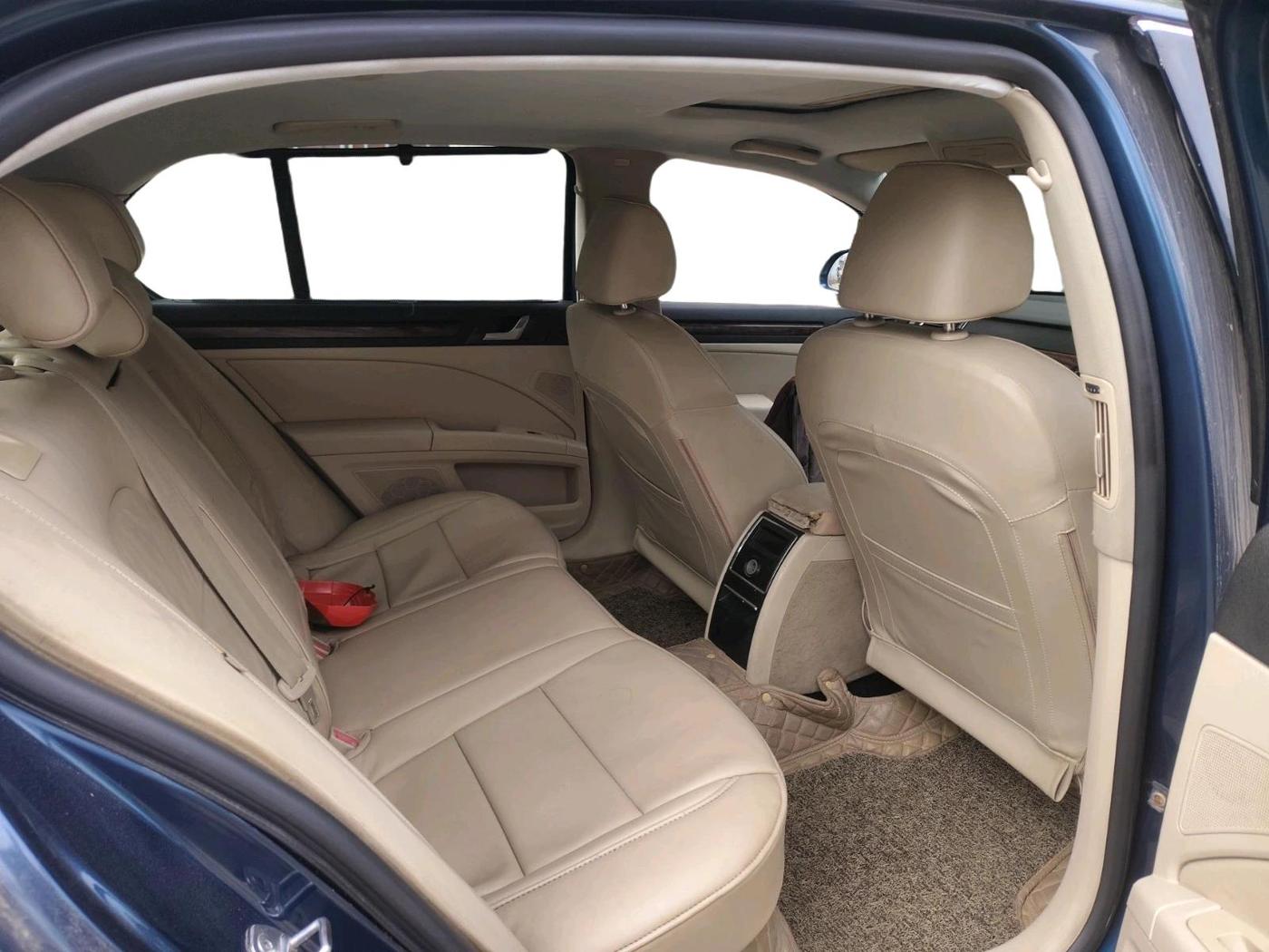 2015 Skoda Superb AMBITION 2.0 TDI CR AT, Diesel, Automatic, 1,44,125 km, interior