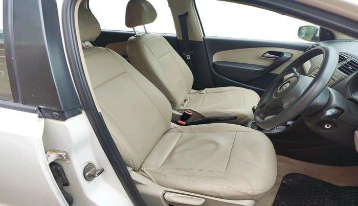 2012 Volkswagen Polo COMFORTLINE 1.2L, Diesel, Manual, 1,67,139 km, interior