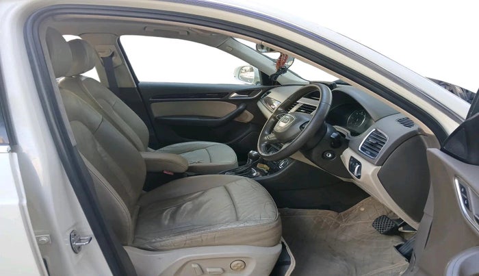 2013 Audi Q3 2.0 TDI QUATTRO, Diesel, Automatic, 1,00,427 km, interior