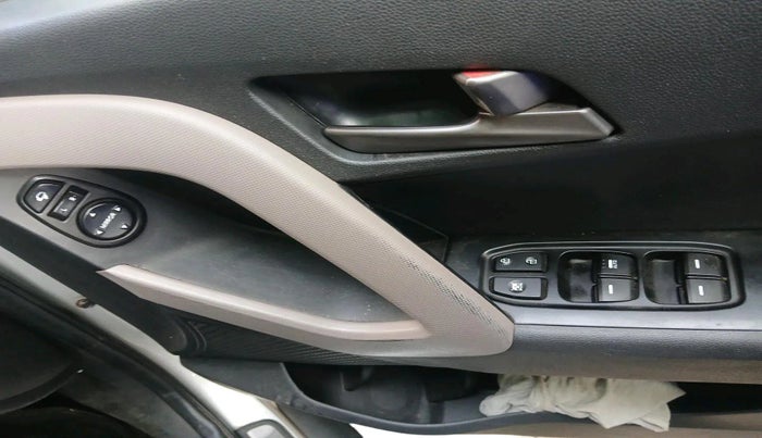 2017 Hyundai Creta SX 1.6 DIESEL, Diesel, Manual, 1,40,887 km, interior