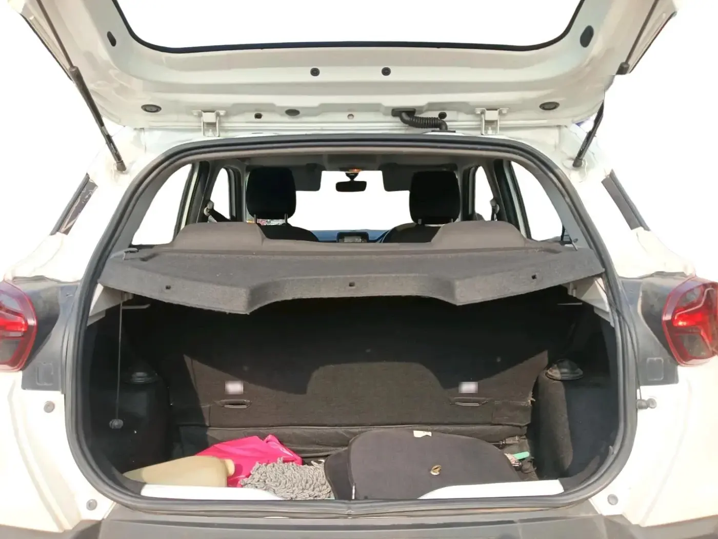 2021 Tata PUNCH PURE MT, Petrol, Manual, 31,978 km, exterior