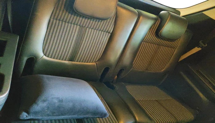 2023 KIA CARENS PRESTIGE 1.5 PETROL 7 STR, Petrol, Manual, 53,512 km, interior