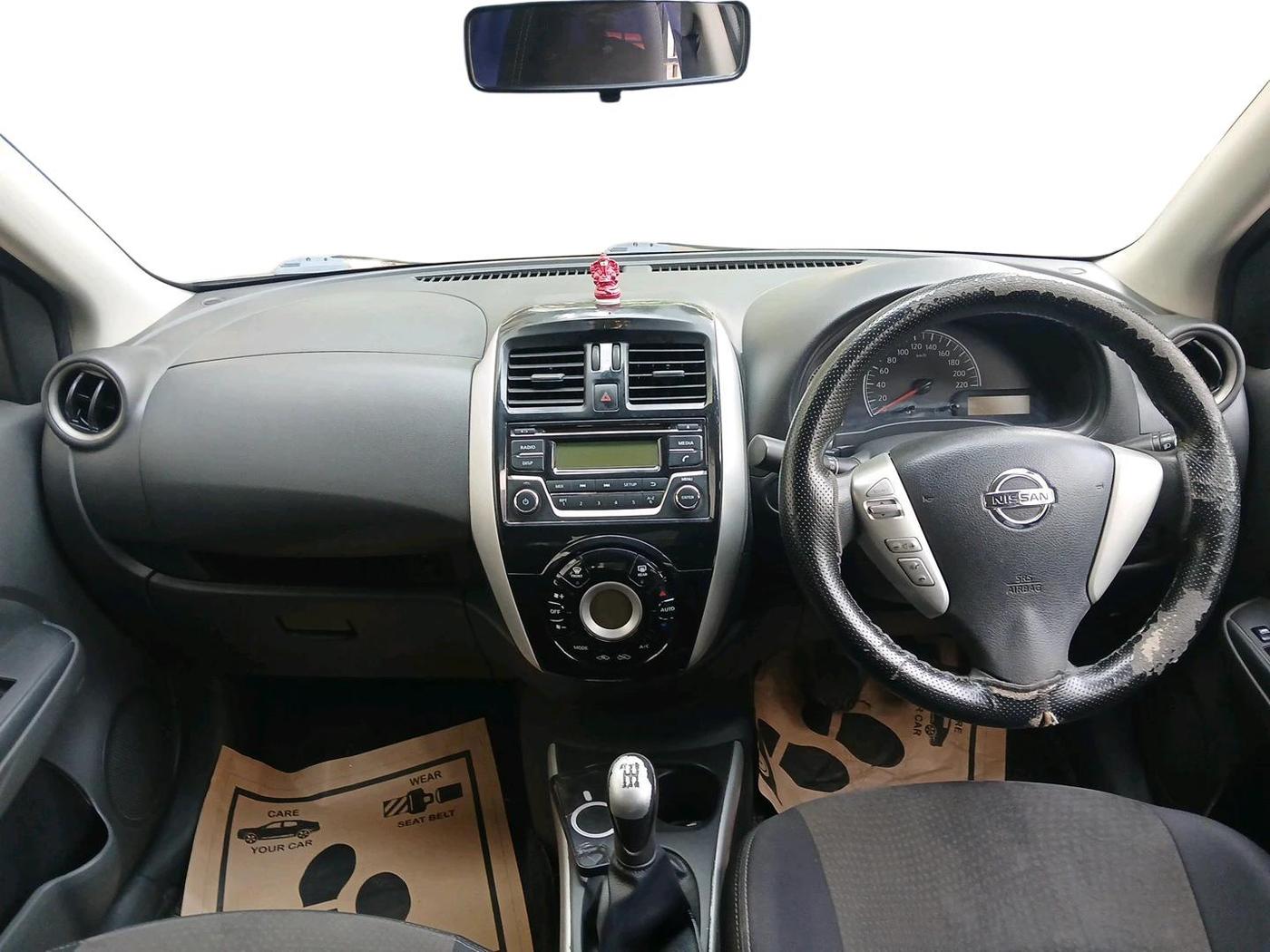 2017 Nissan Sunny XL, Petrol, Manual, 92,349 km, interior