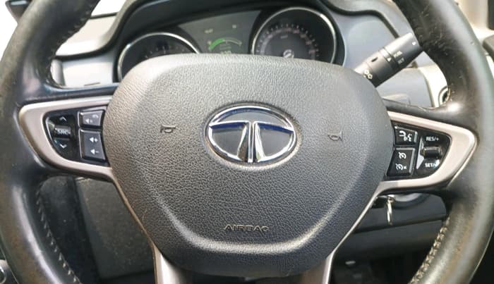 2017 Tata Hexa XTA 4X2 6 STR, Diesel, Automatic, 1,47,057 km, interior