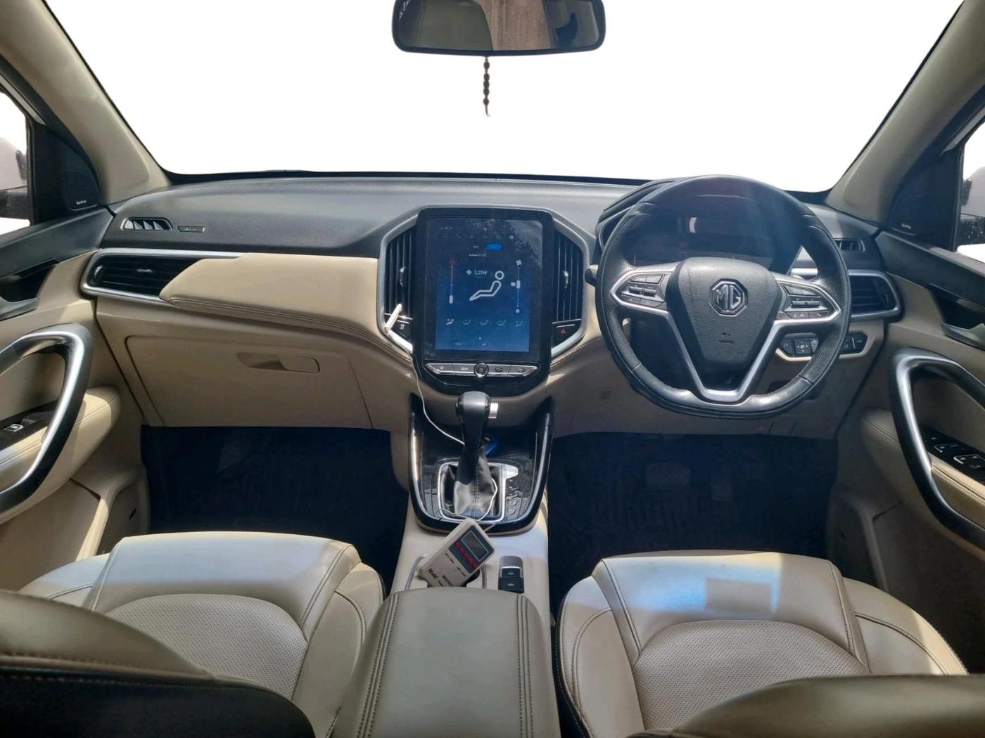 2022 MG HECTOR SHARP 1.5 PETROL CVT, Petrol, Automatic, 43,541 km, interior