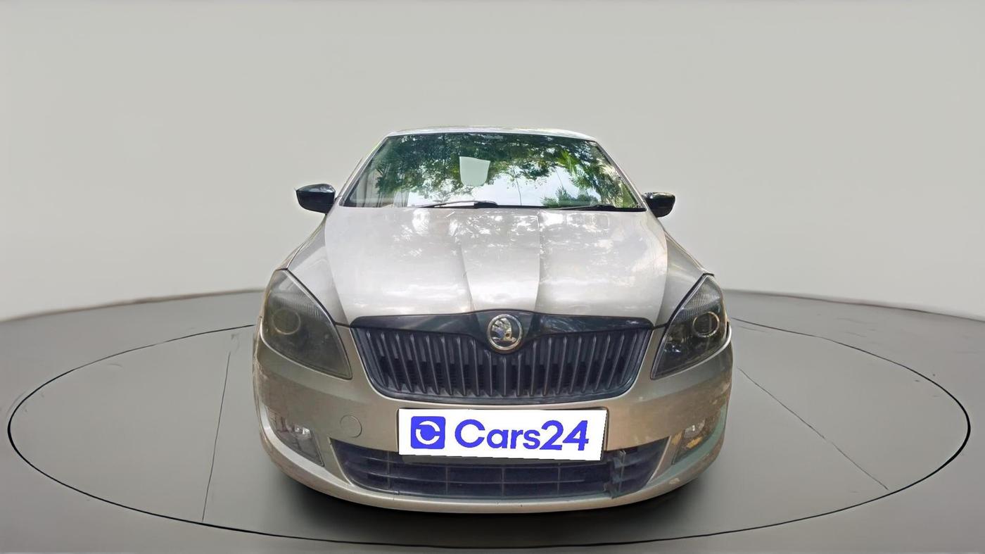 2015 Skoda Rapid 1.5 TDI CR ELEGANCE AT, Diesel, Automatic, 1,90,120 km, exterior