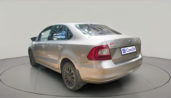2015 Skoda Rapid 1.5 TDI CR ELEGANCE AT, Diesel, Automatic, 1,88,337 km, exterior
