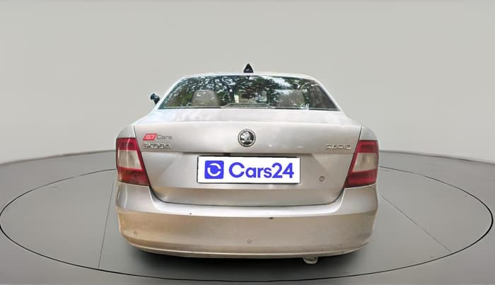 2015 Skoda Rapid 1.5 TDI CR ELEGANCE AT, Diesel, Automatic, 1,88,337 km, exterior