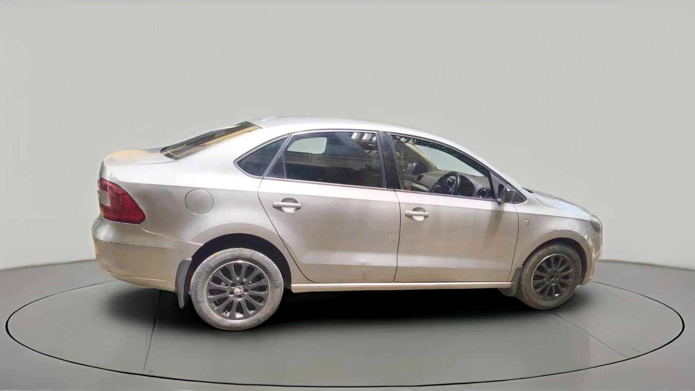 2015 Skoda Rapid 1.5 TDI CR ELEGANCE AT, Diesel, Automatic, 1,90,120 km, exterior