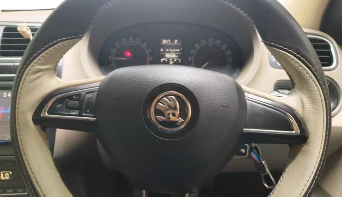 2015 Skoda Rapid 1.5 TDI CR ELEGANCE AT, Diesel, Automatic, 1,88,337 km, interior
