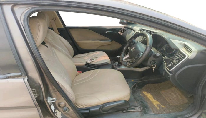 2016 Honda City 1.5L I-VTEC V MT, Petrol, Manual, 1,35,531 km, interior