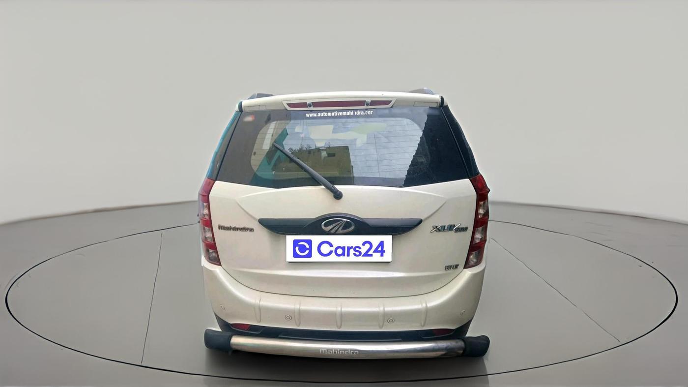 2017 Mahindra XUV500 W6, Diesel, Manual, 1,33,660 km, exterior