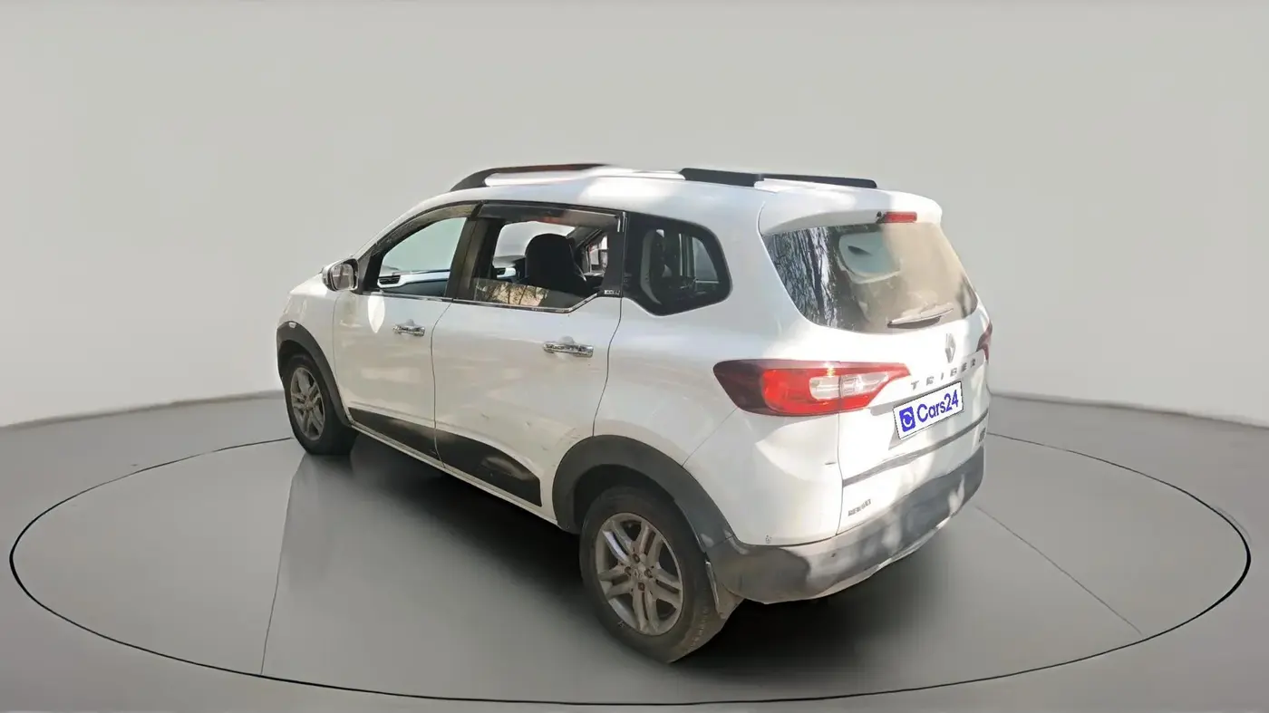 2020 Renault TRIBER RXZ AMT, Petrol, Automatic, 72,387 km, exterior