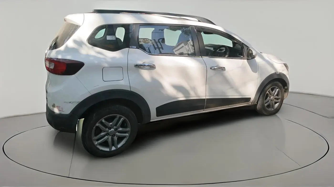 2020 Renault TRIBER RXZ AMT, Petrol, Automatic, 72,387 km, exterior