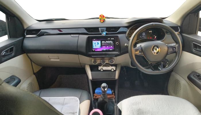 2021 Renault TRIBER RXT, Petrol, Manual, 28,847 km, interior