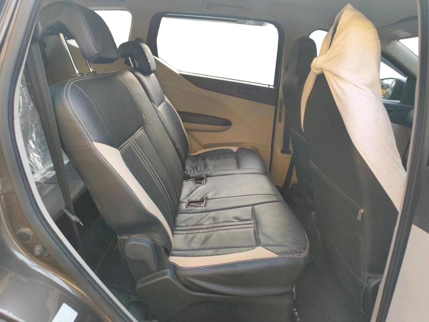 2021 Renault TRIBER RXT, Petrol, Manual, 28,847 km, interior