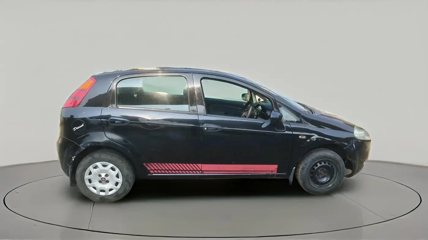 2010 Fiat Grand Punto ACTIVE 1.3, Diesel, Manual, 1,10,241 km, exterior