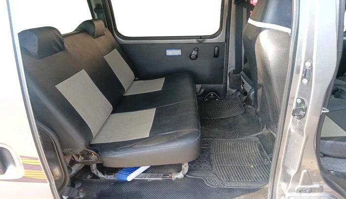 2022 Maruti Eeco 5 STR AC (O), Petrol, Manual, 10,340 km, interior