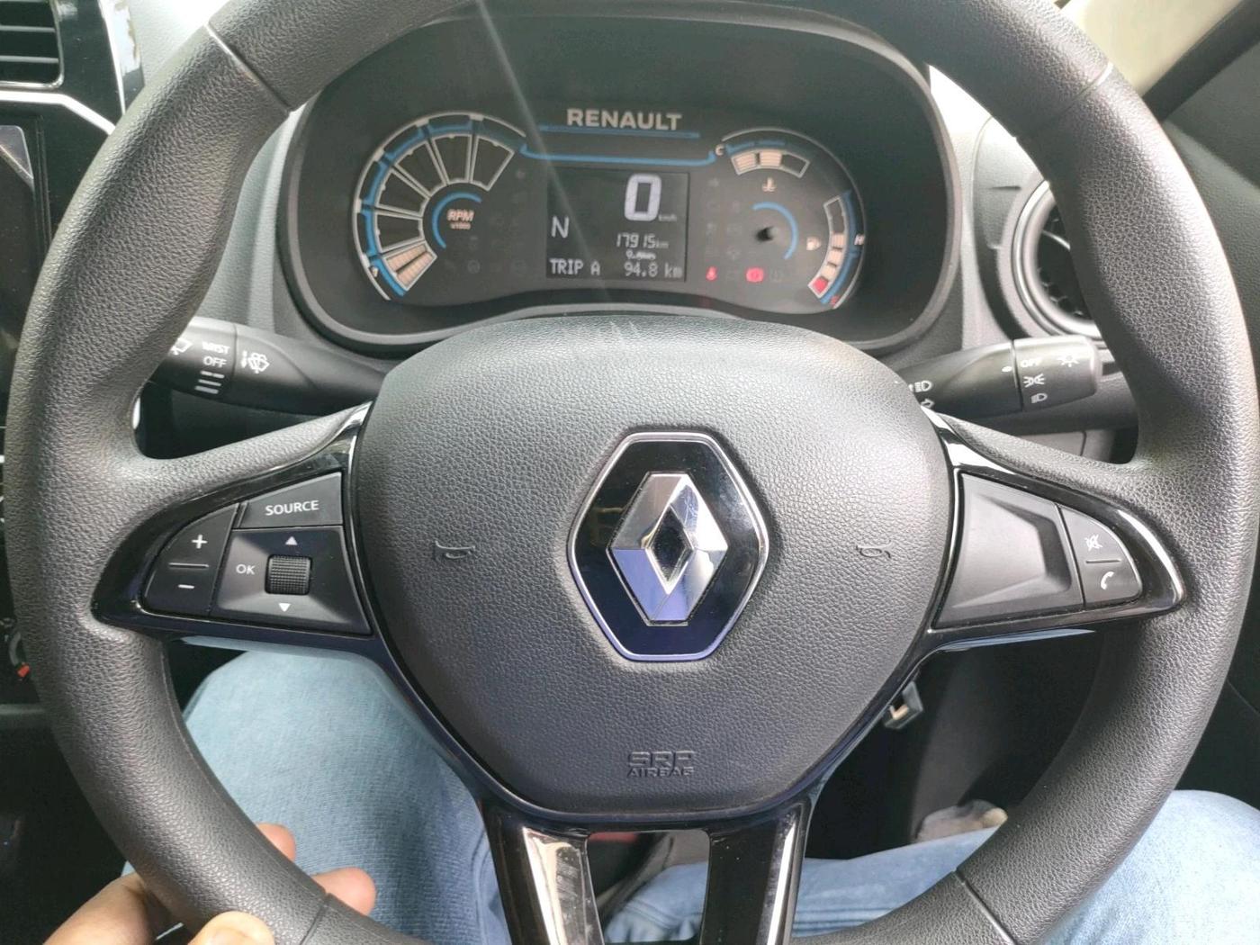 2024 Renault Kwid CLIMBER AMT 1.0, Petrol, Automatic, 17,917 km, interior