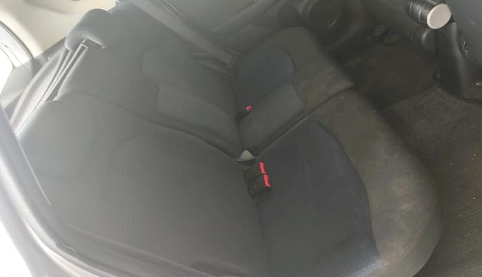 2012 Honda Jazz 1.2L I-VTEC X, Petrol, Manual, 1,16,166 km, interior