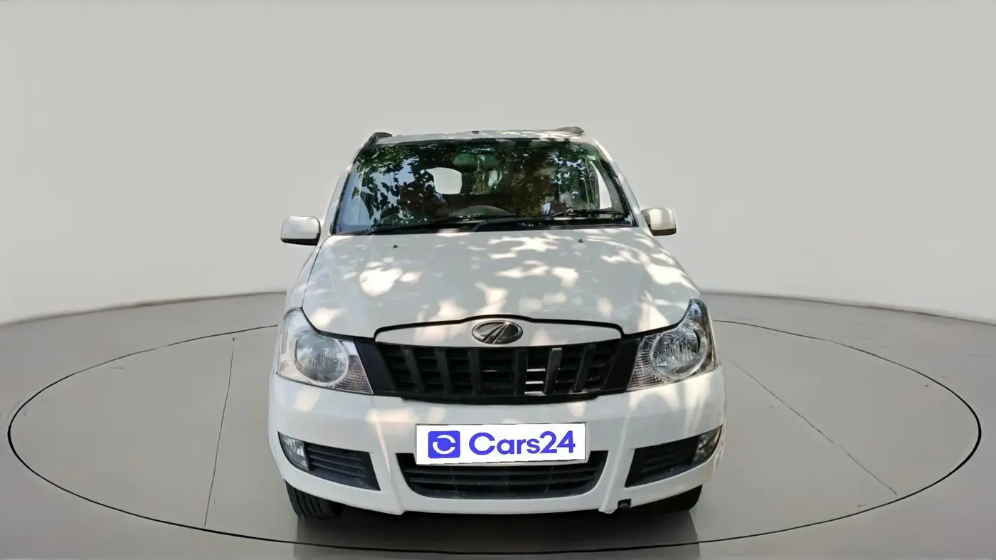 2012 Mahindra Quanto C8, Diesel, Manual, 1,35,449 km, exterior