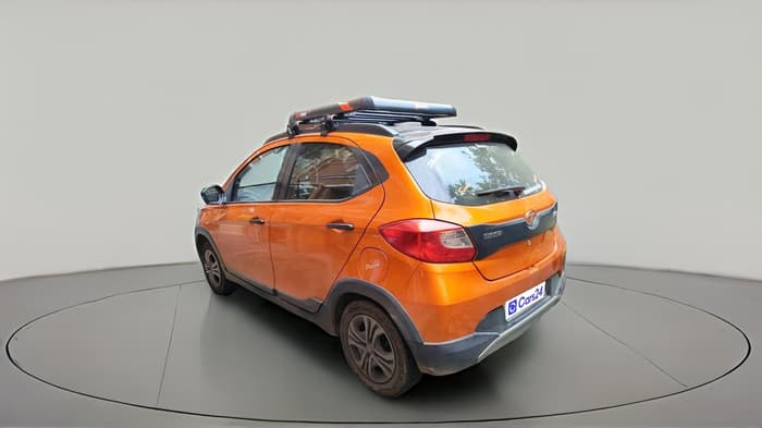 2018 Tata TIAGO NRG PETROL, CNG, Manual, 1,11,127 km, exterior