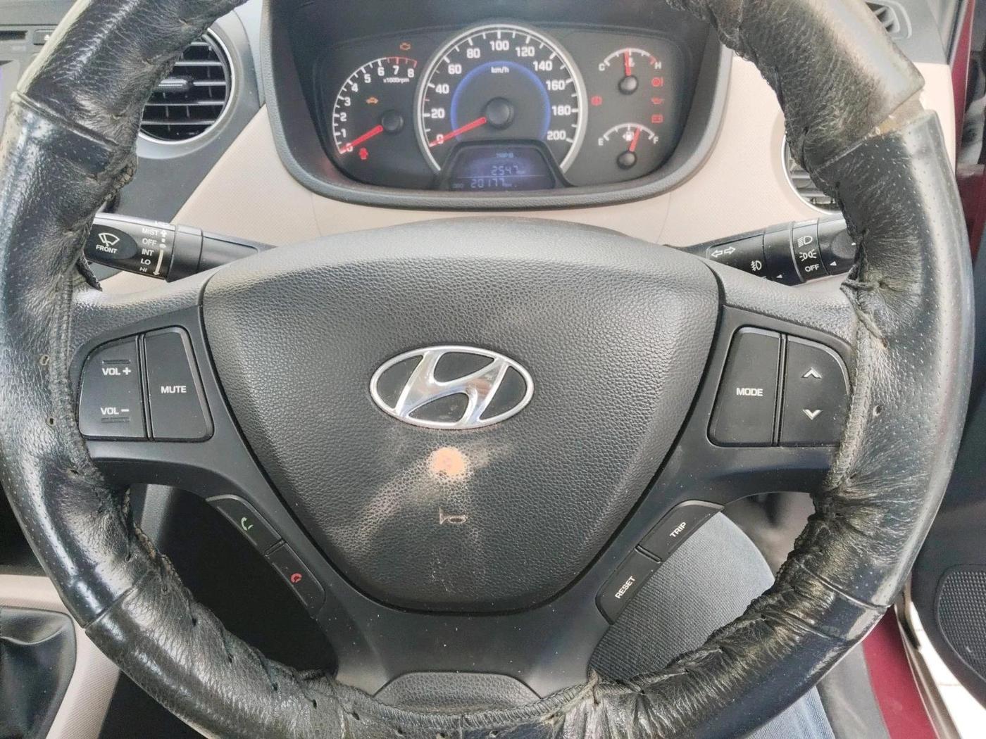 2016 Hyundai Grand i10 SPORTZ 1.2 KAPPA VTVT, Petrol, Manual, 20,400 km, interior