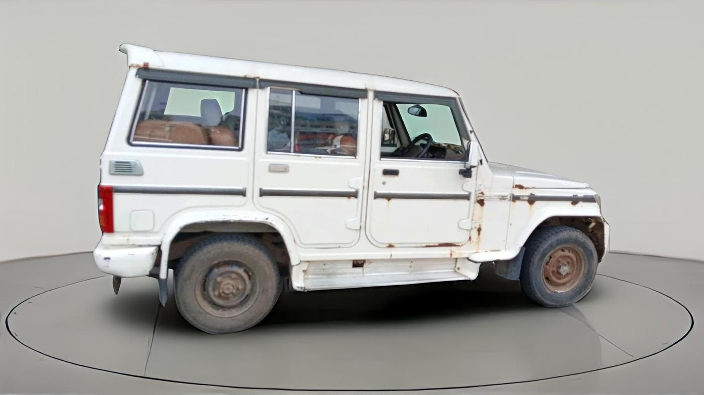 2011 Mahindra Bolero SLX BS-III, Diesel, Manual, 1,50,585 km, exterior
