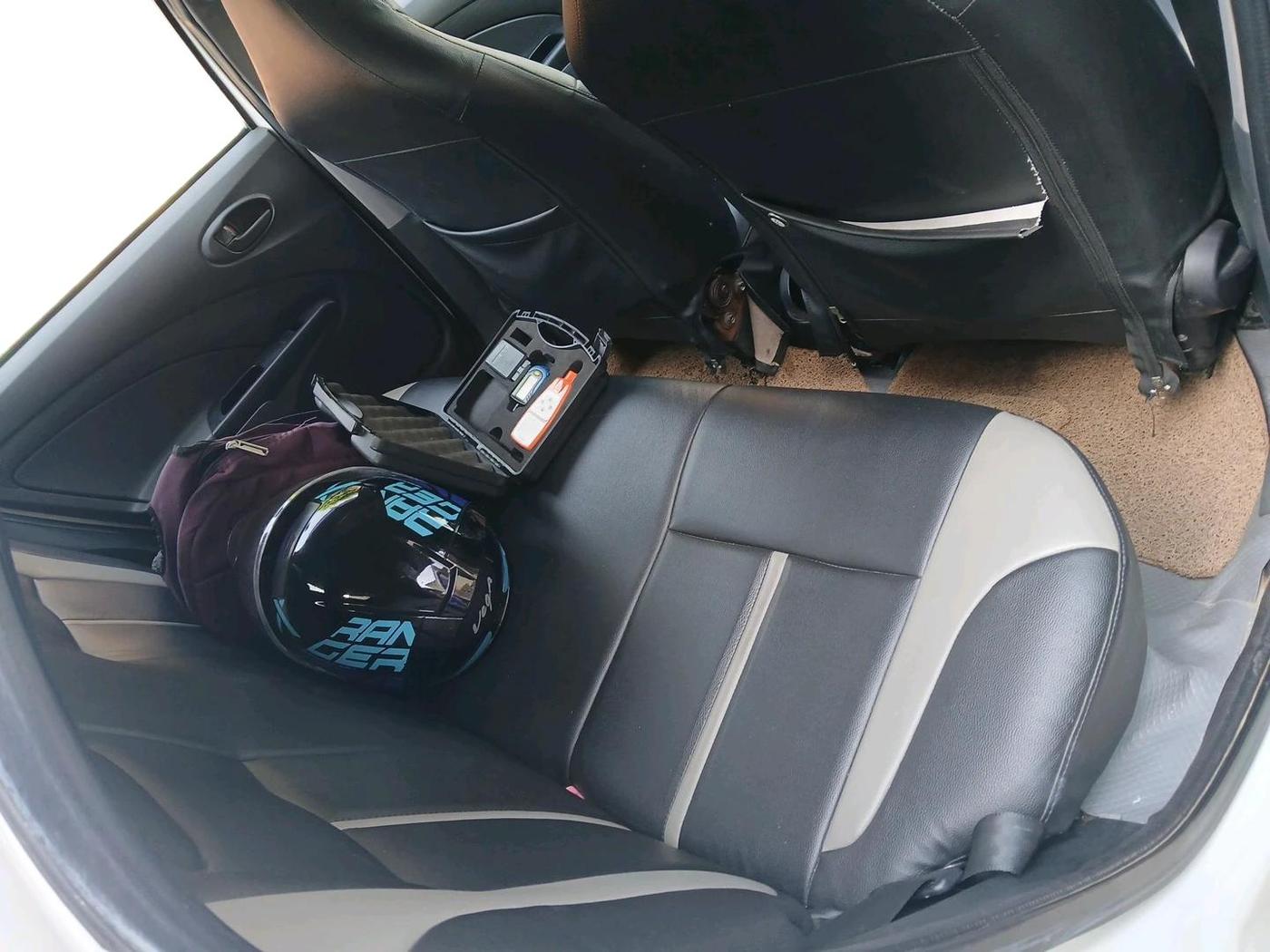 2012 Toyota Etios Liva G, Petrol, Manual, 35,091 km, interior