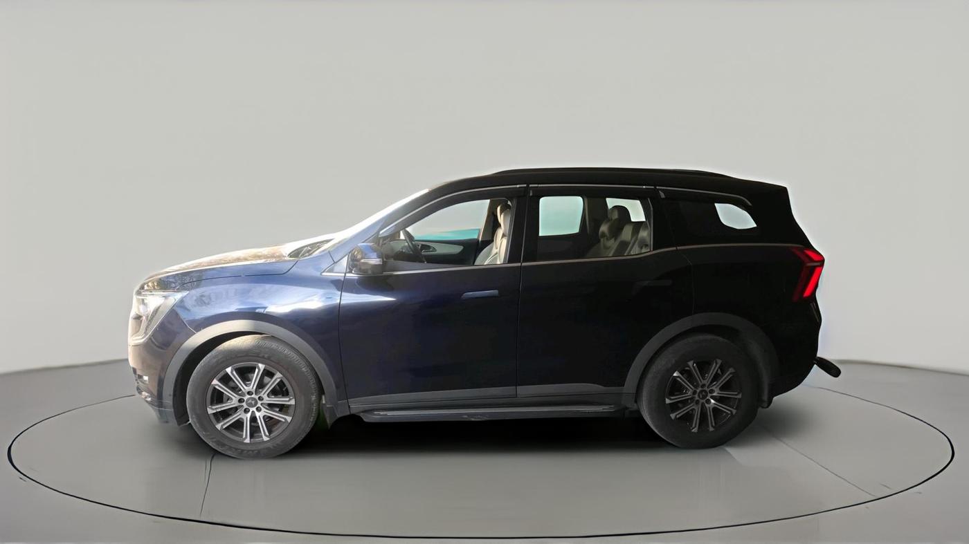 2023 Mahindra XUV700 AX 7 LUXURY P AT 7 STR, Petrol, Automatic, 48,258 km, exterior
