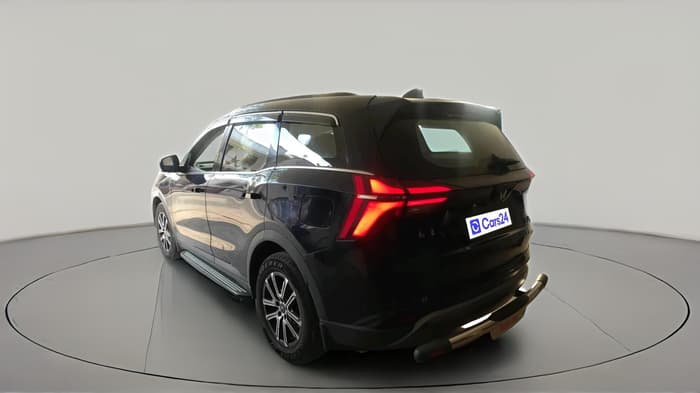 2023 Mahindra XUV700 AX 7 LUXURY P AT 7 STR, Petrol, Automatic, 48,258 km, exterior