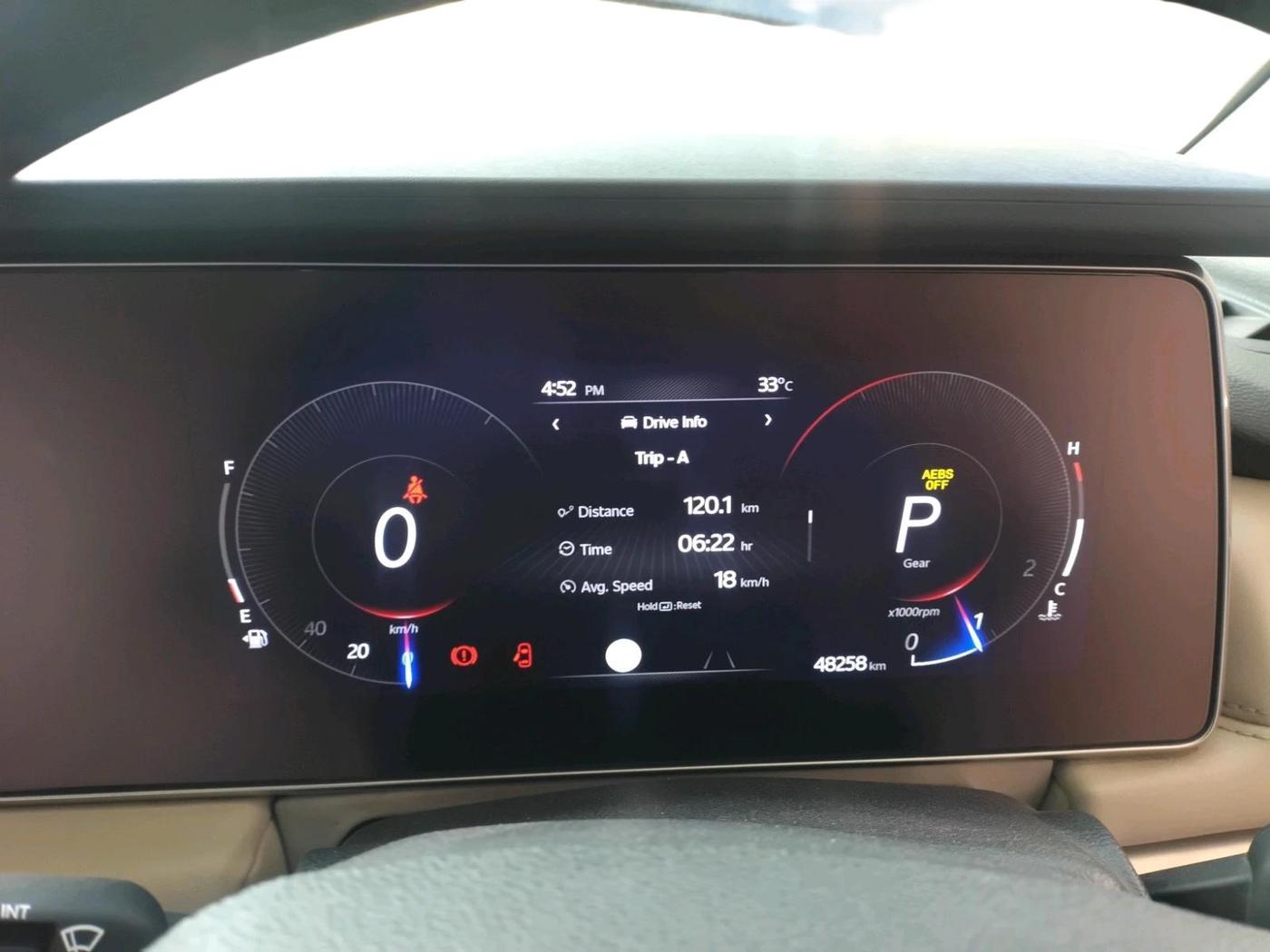 2023 Mahindra XUV700 AX 7 LUXURY P AT 7 STR, Petrol, Automatic, 48,258 km, interior