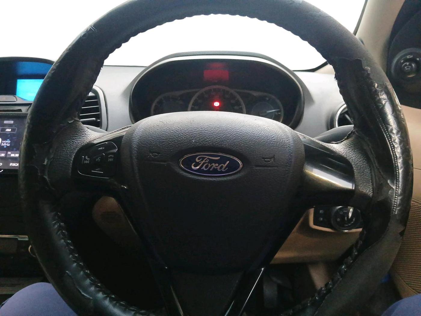 2015 Ford Figo Aspire TITANIUM1.5 DIESEL, Diesel, Manual, 1,49,126 km, interior