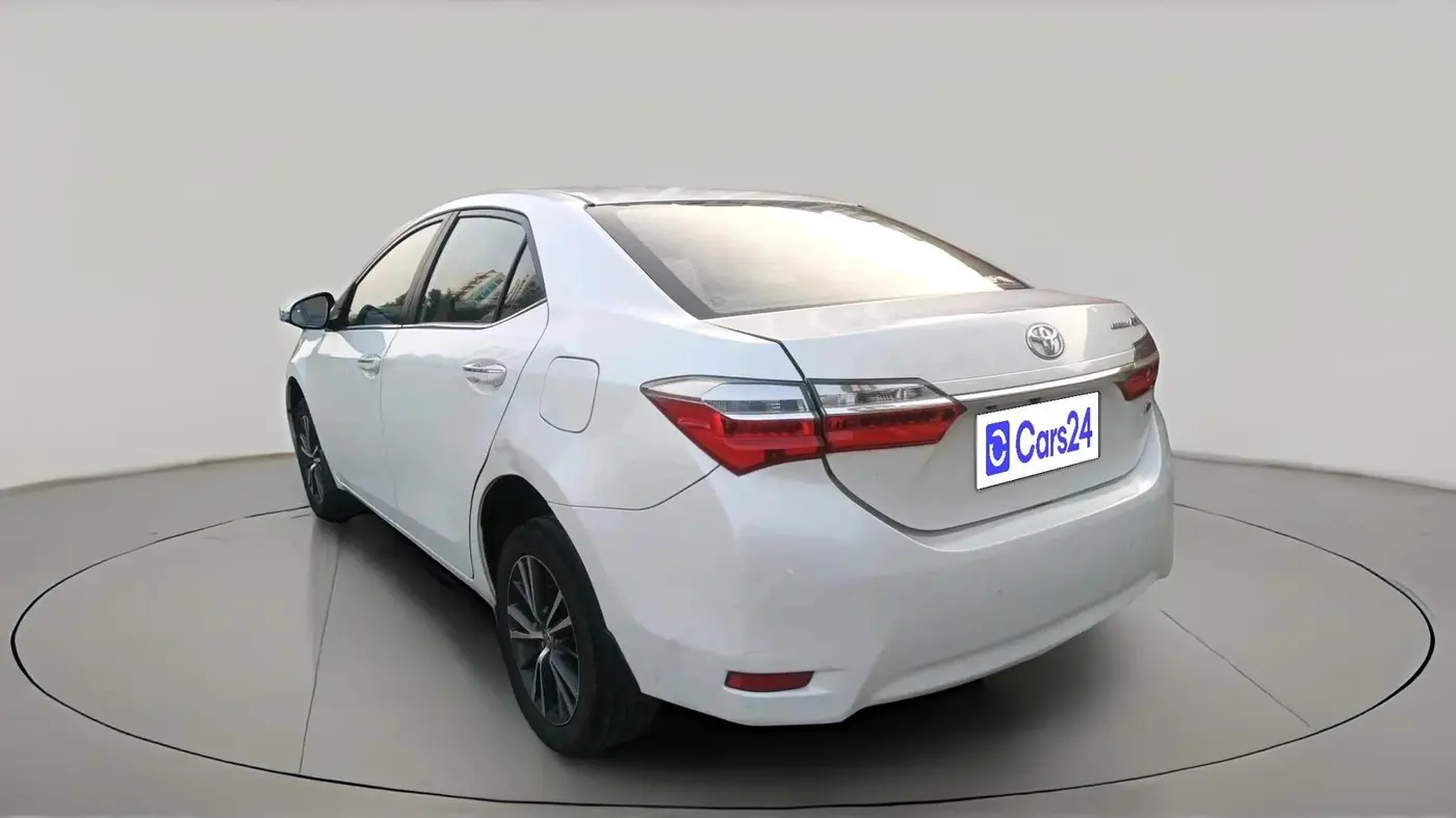 2017 Toyota Corolla Altis VL CVT PETROL, Petrol, Automatic, 1,24,242 km, exterior