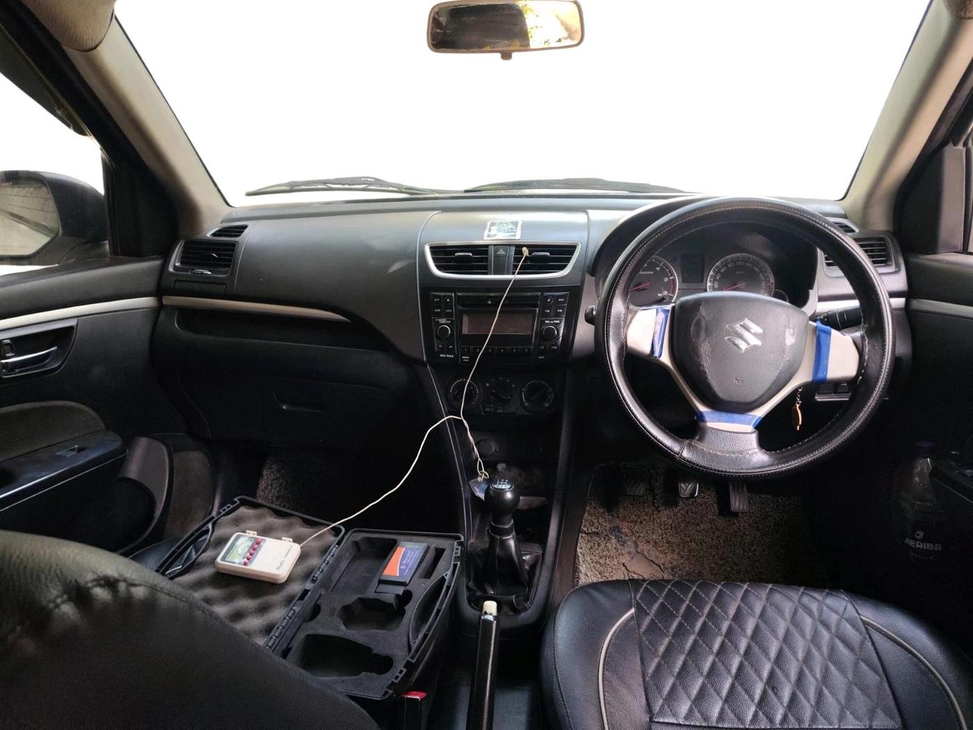 2015 Maruti Swift VDI, Diesel, Manual, 2,41,936 km, interior