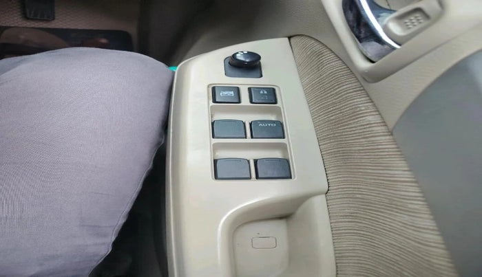 2012 Maruti Ertiga VXI, Petrol, Manual, 66,211 km, interior