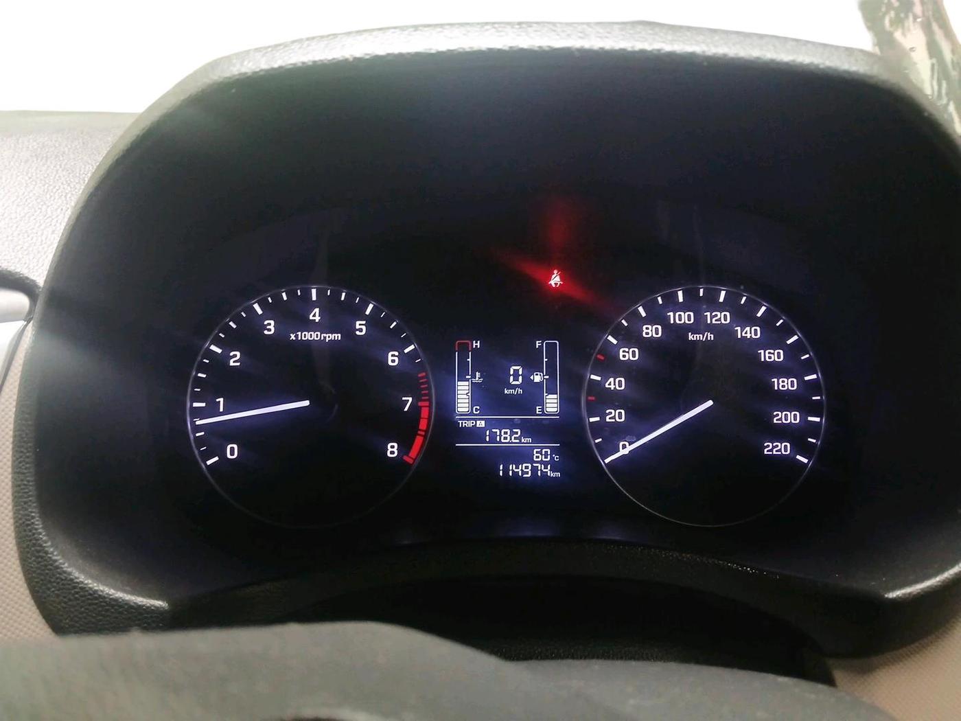2017 Hyundai Creta E PLUS 1.6 PETROL, Petrol, Manual, 1,14,974 km, interior