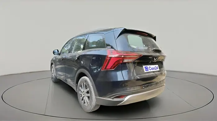 2022 Mahindra XUV700 AX 7 LUXURY D AWD AT 7 STR, Diesel, Automatic, 60,619 km, exterior