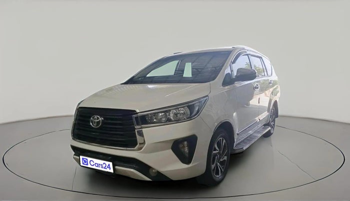 2021 Toyota Innova Crysta 2.4 GX 8 STR, Diesel, Manual, 1,37,355 km, exterior
