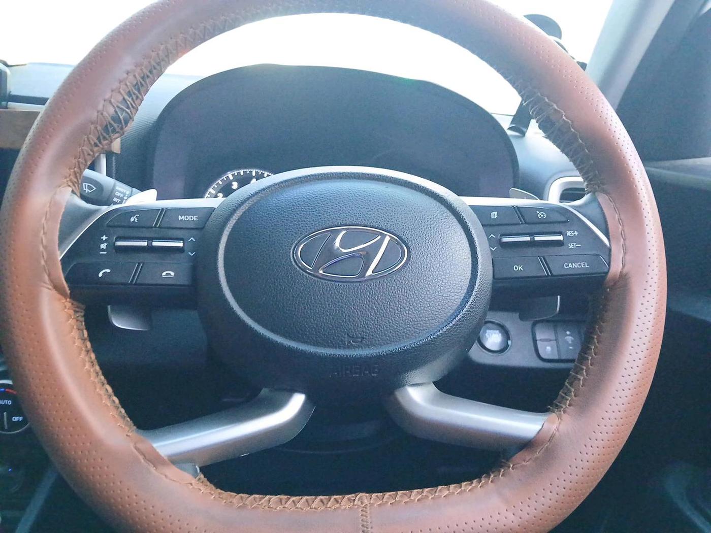 2021 Hyundai VENUE SX PLUS 1.0 TURBO DCT, Petrol, Automatic, 47,701 km, interior