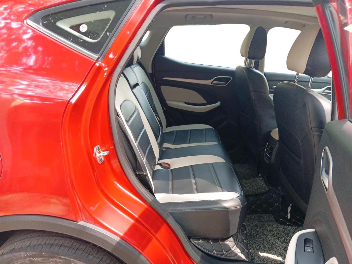 2024 MG ASTOR Select 1.5 MT (Ivory), Petrol, Manual, 25,302 km, interior