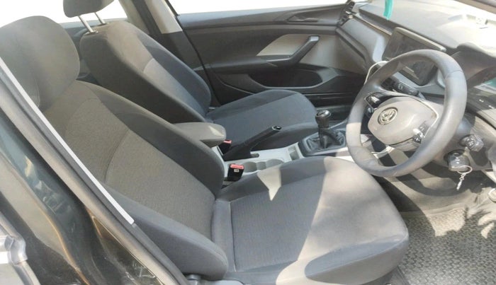 2021 Skoda KUSHAQ ACTIVE 1.0L TSI MT, Petrol, Manual, 29,700 km, interior