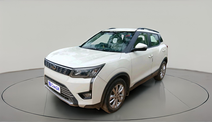 2020 Mahindra XUV300 W8 1.2 PETROL, Petrol, Manual, 1,12,367 km, exterior